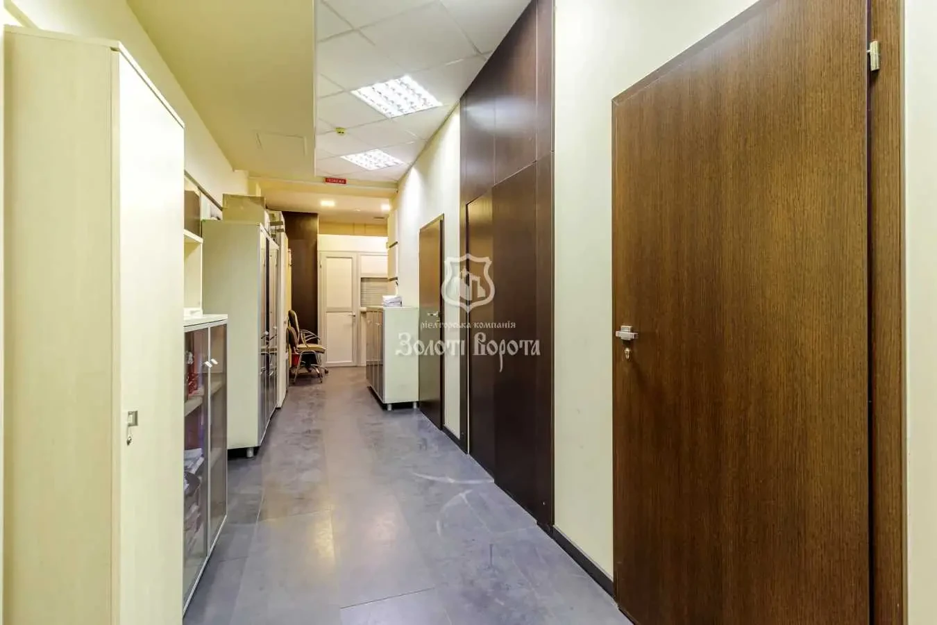 об’єкт сфери послуг Київ, Шевченківський, Дмитрівська 69 14