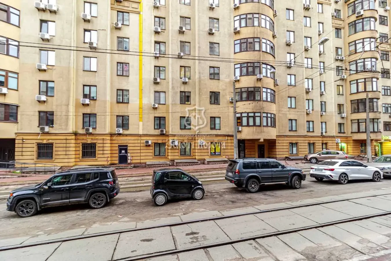 об’єкт сфери послуг Київ, Шевченківський, Дмитрівська 69 17