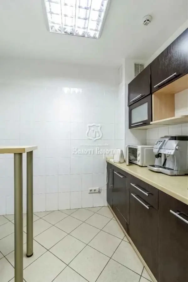 об’єкт сфери послуг Київ, Шевченківський, Дмитрівська 69 7