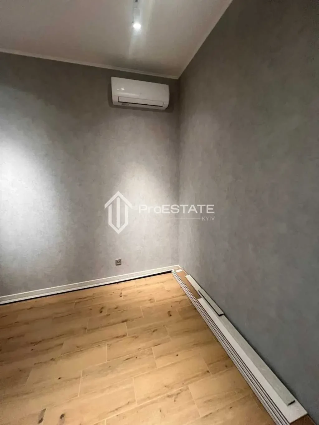 4-к котедж Бориспільський, Гнідин, Паркова 18