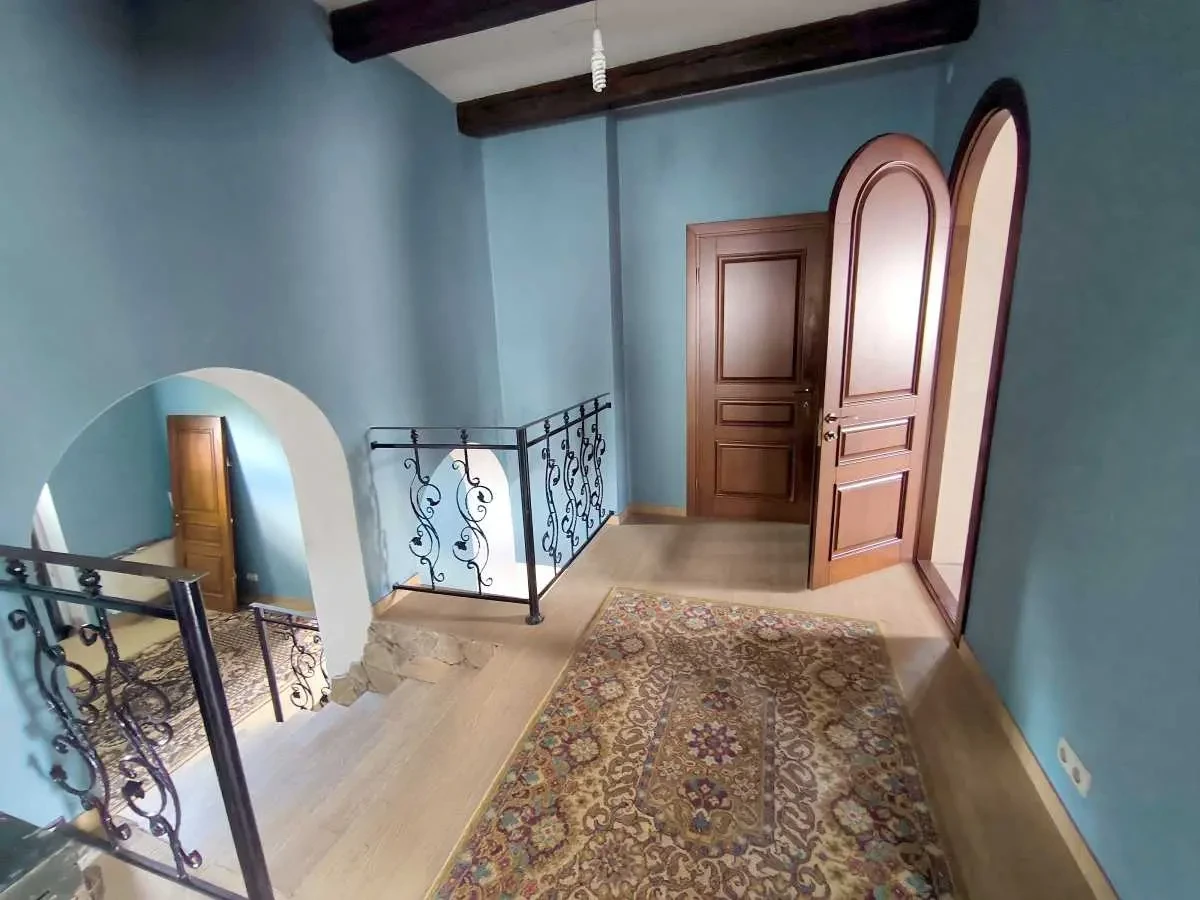 6-к дача Бучанський, Миколаївка, миколаївська 14