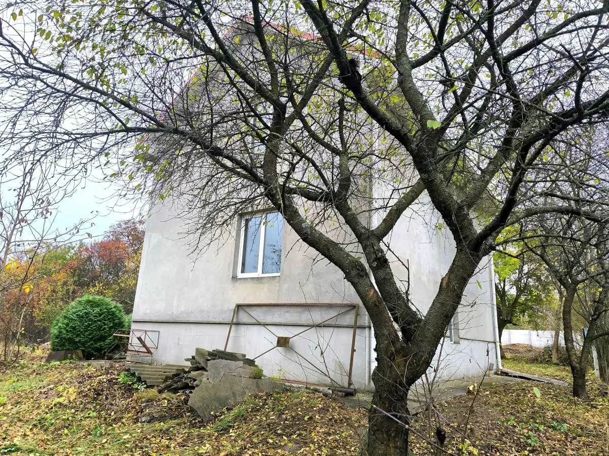 3-к будинок Бучанський, Королівка, кравченка 18