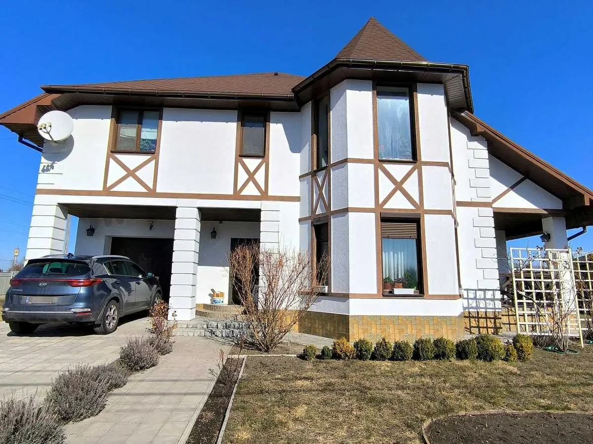 5-к будинок Бучанський, Макарів, квіткова