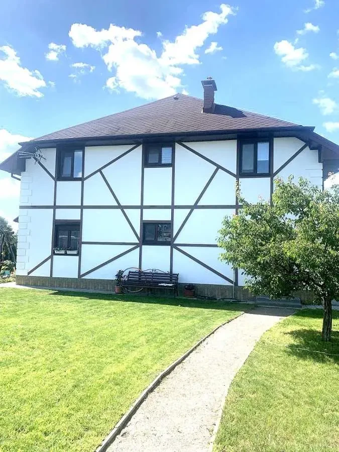 5-к будинок Бучанський, Макарів, квіткова 25