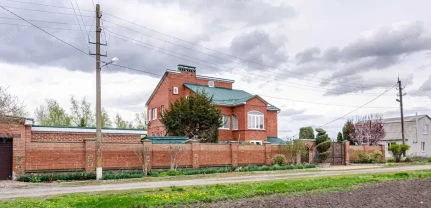 4-к будинок Полтава, Залізничне, Зоряна 1