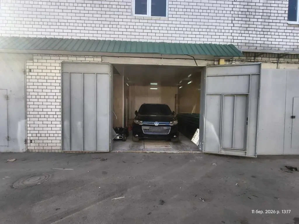 окремий гараж Київ, Деснянський, Миколи Закревського 93 12