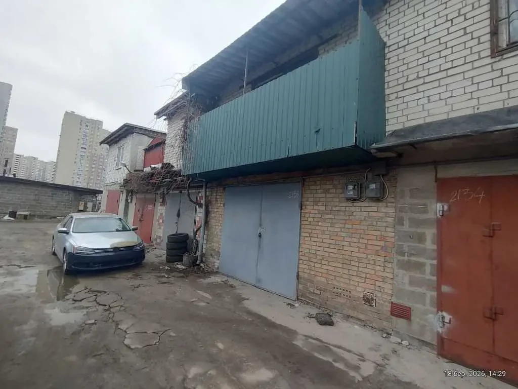 окремий гараж Київ, Деснянський, Миколи Закревського 93