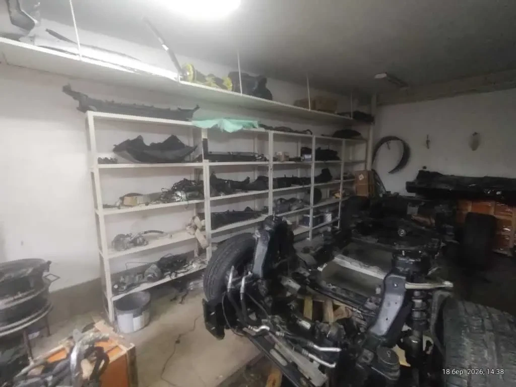 окремий гараж Київ, Деснянський, Миколи Закревського 93 12