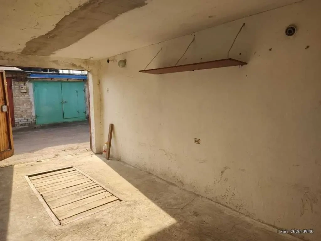 окремий гараж Київ, Деснянський, Крайня 17 5