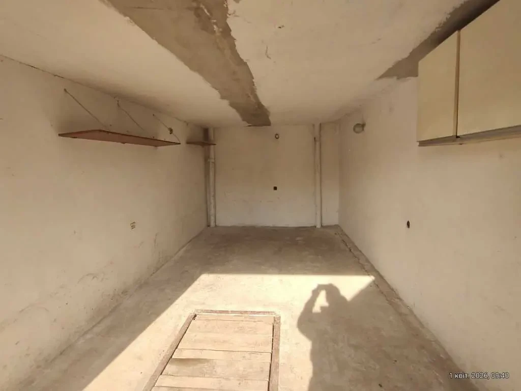 окремий гараж Київ, Деснянський, Крайня 17 7