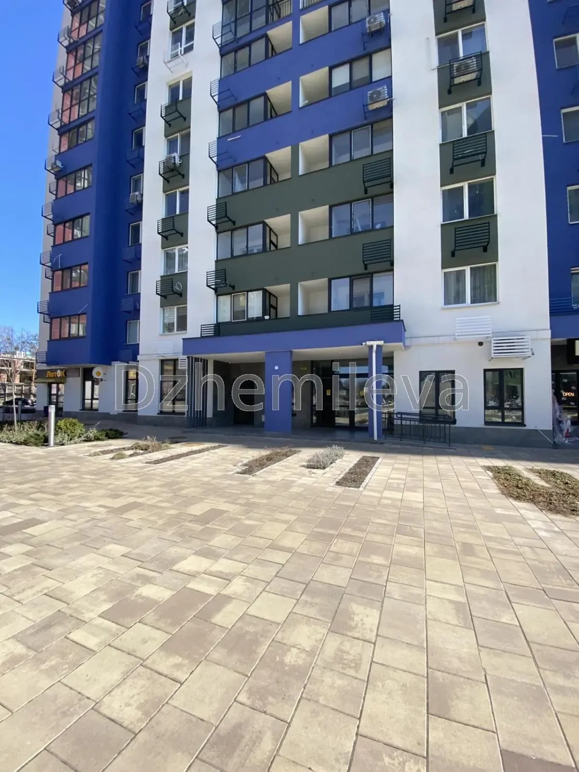 Продам Фасад комерція 70м2 1 поверх ЖК Сирецькі сади Київ Переуступка 5