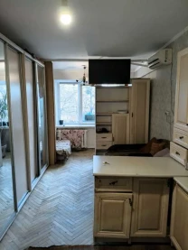 кімната Київ, Шевченківський, Івана Гонти 9