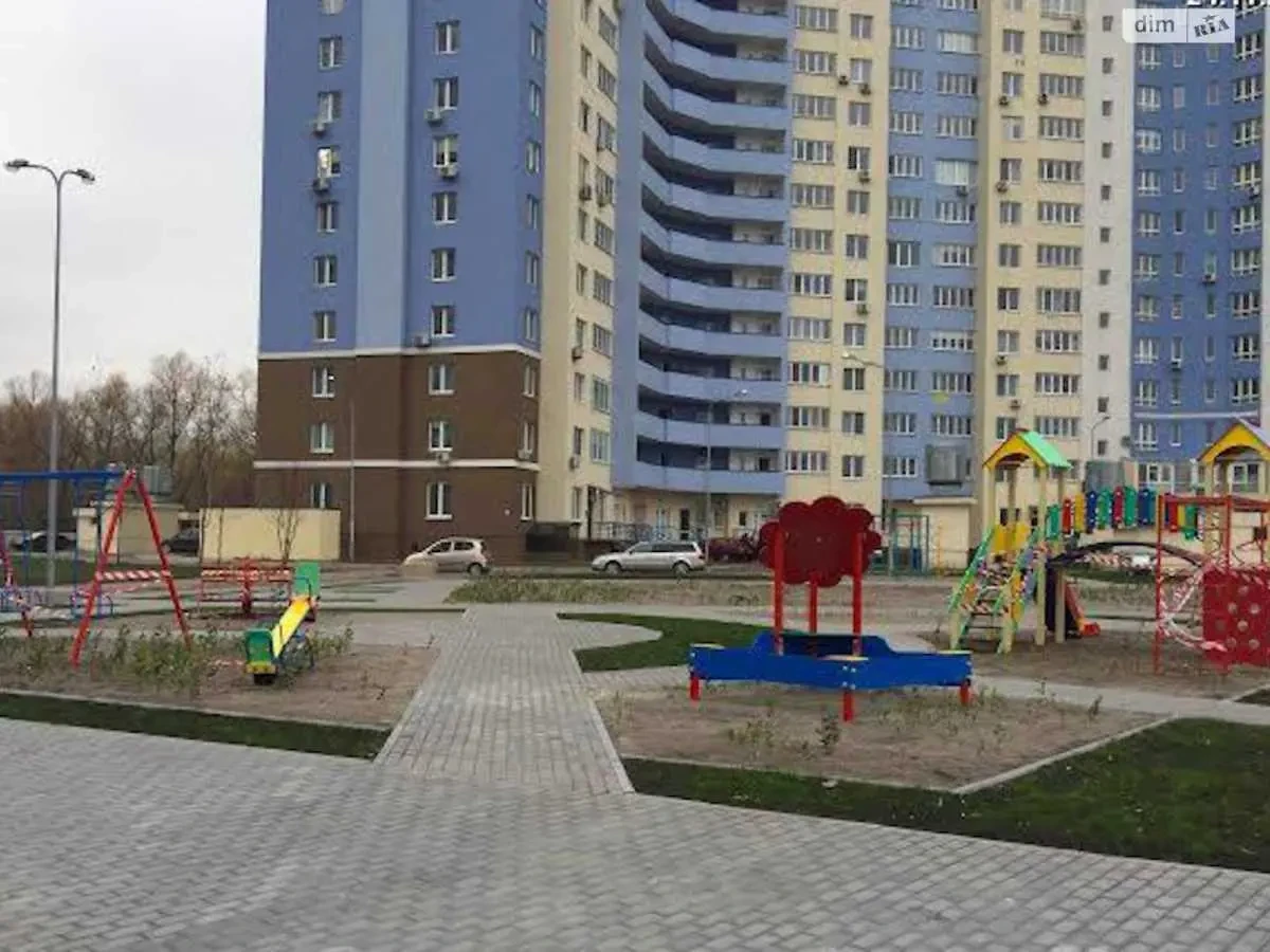 підземний паркінг Київ, Голосіївський, Академіка Глушкова 9В 5