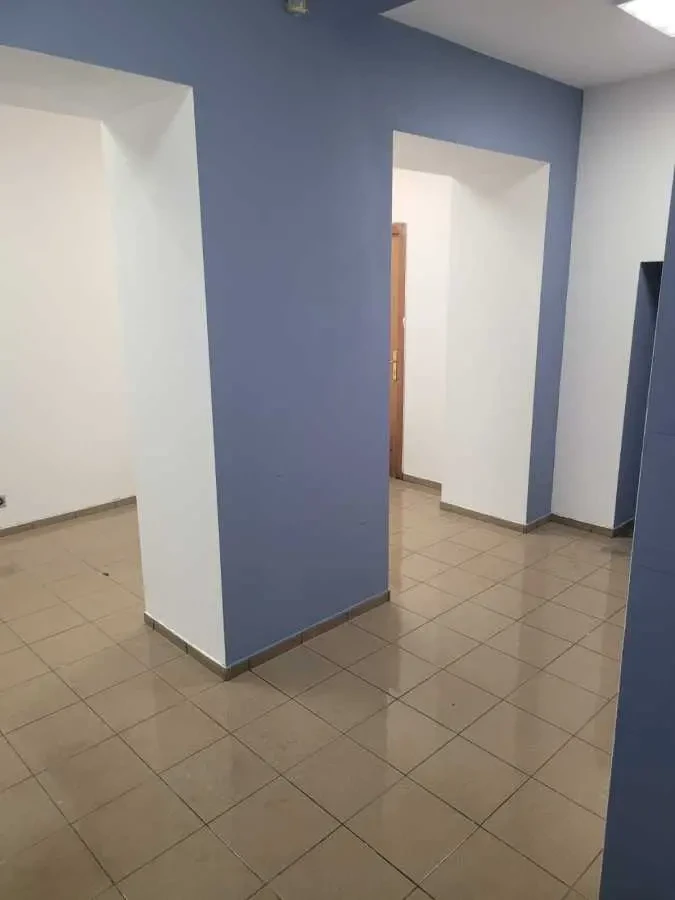 торгові площі Київ, Шевченківський, Тараса Шевченка 58