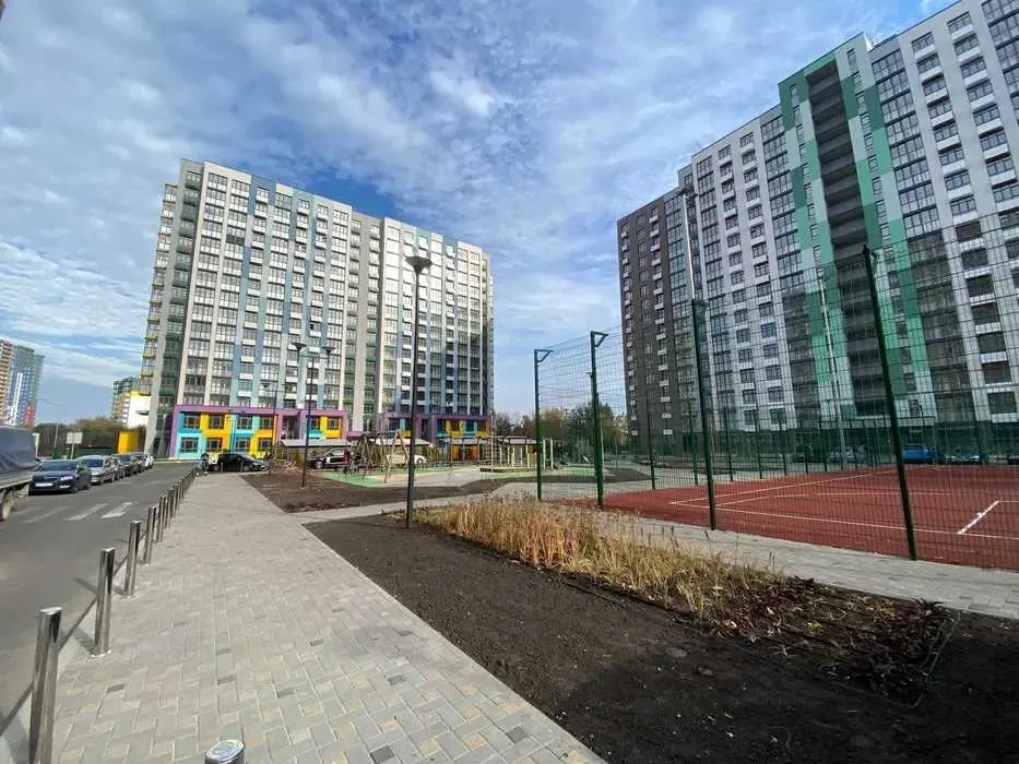 торгові площі Київ, Подільський, Тираспольська 52 11