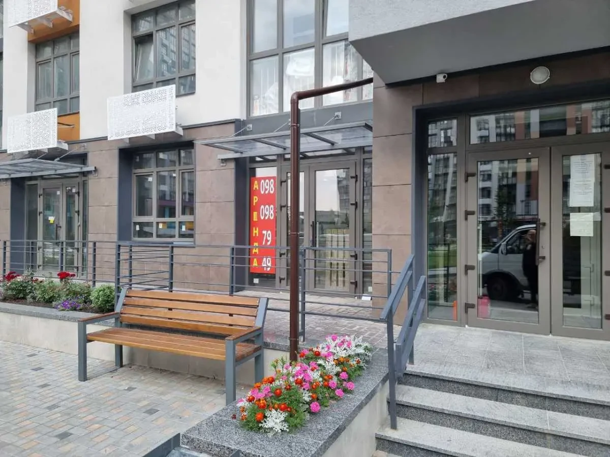 торгові площі Київ, Подільський, Тираспольська 52 2