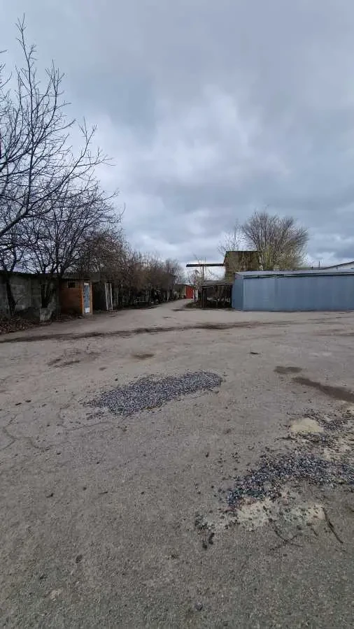 приміщення, будівлі Білоцерківський, Біла Церква, Узинська 4