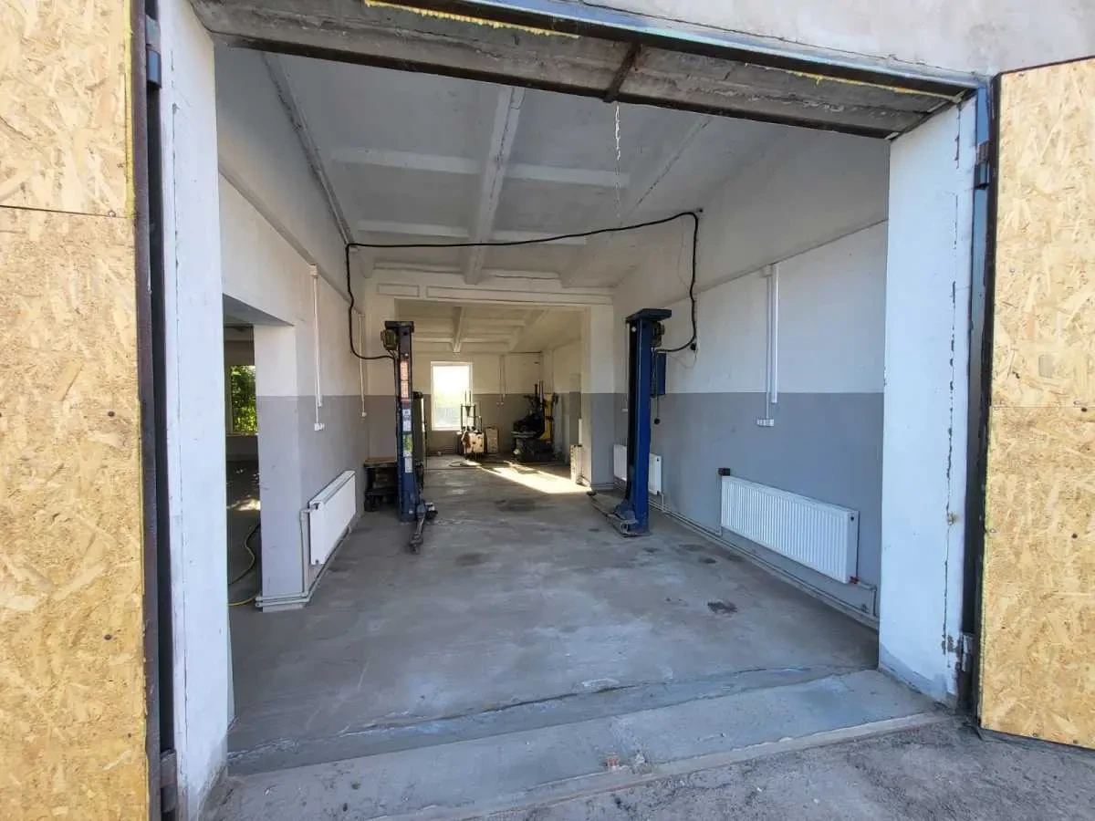 торгові площі Білоцерківський, Тараща, Хмельницького Богдана 2