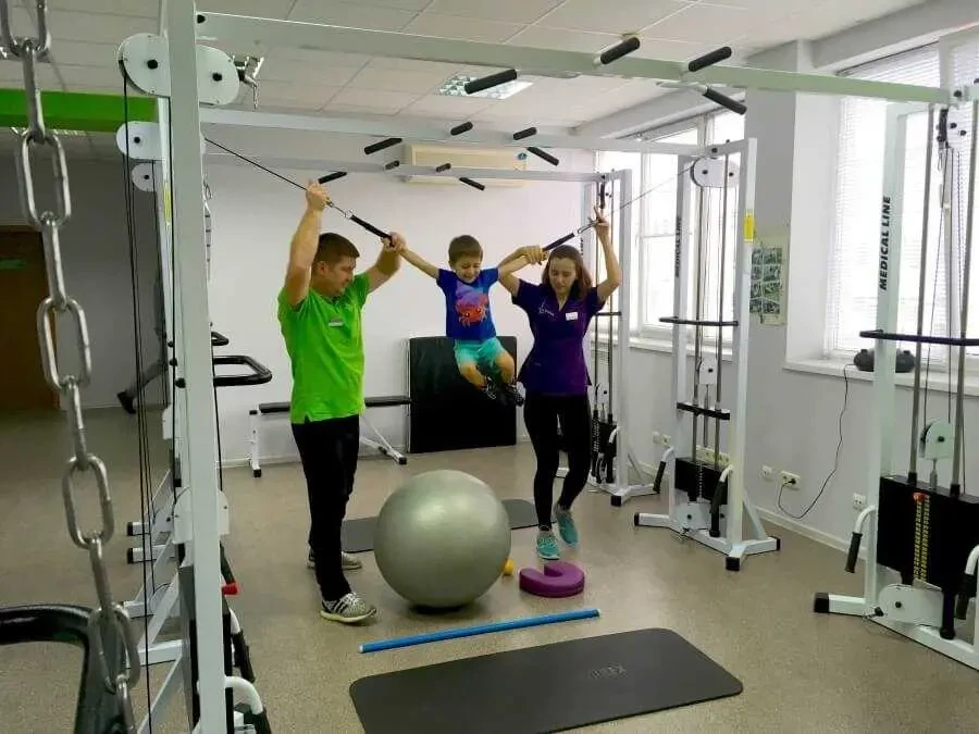 офісне приміщення Київ, Дарницький, Олександра Мишуги 10 4