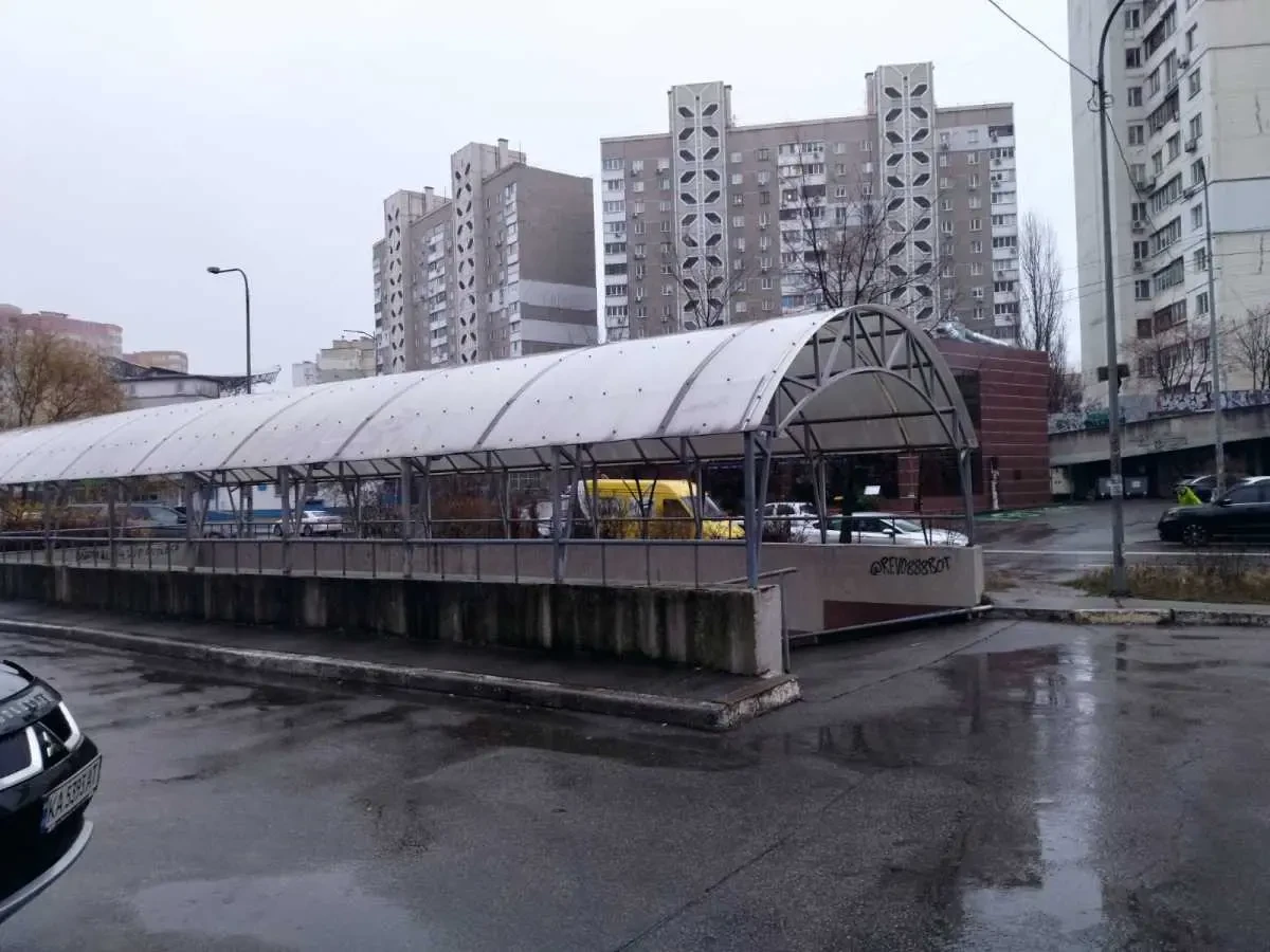 підземний паркінг Київ, Дарницький, Олександра Мишуги 8