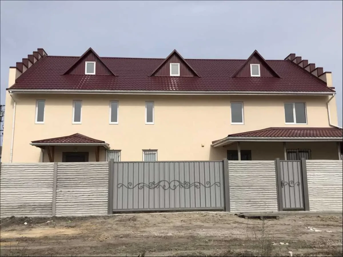 8-к будинок Київ, Деснянський, Карла Маркса 1