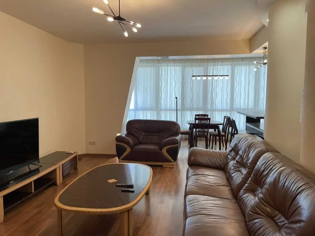 4-к квартира Дніпро, Центральний, Гоголя 20Б 3