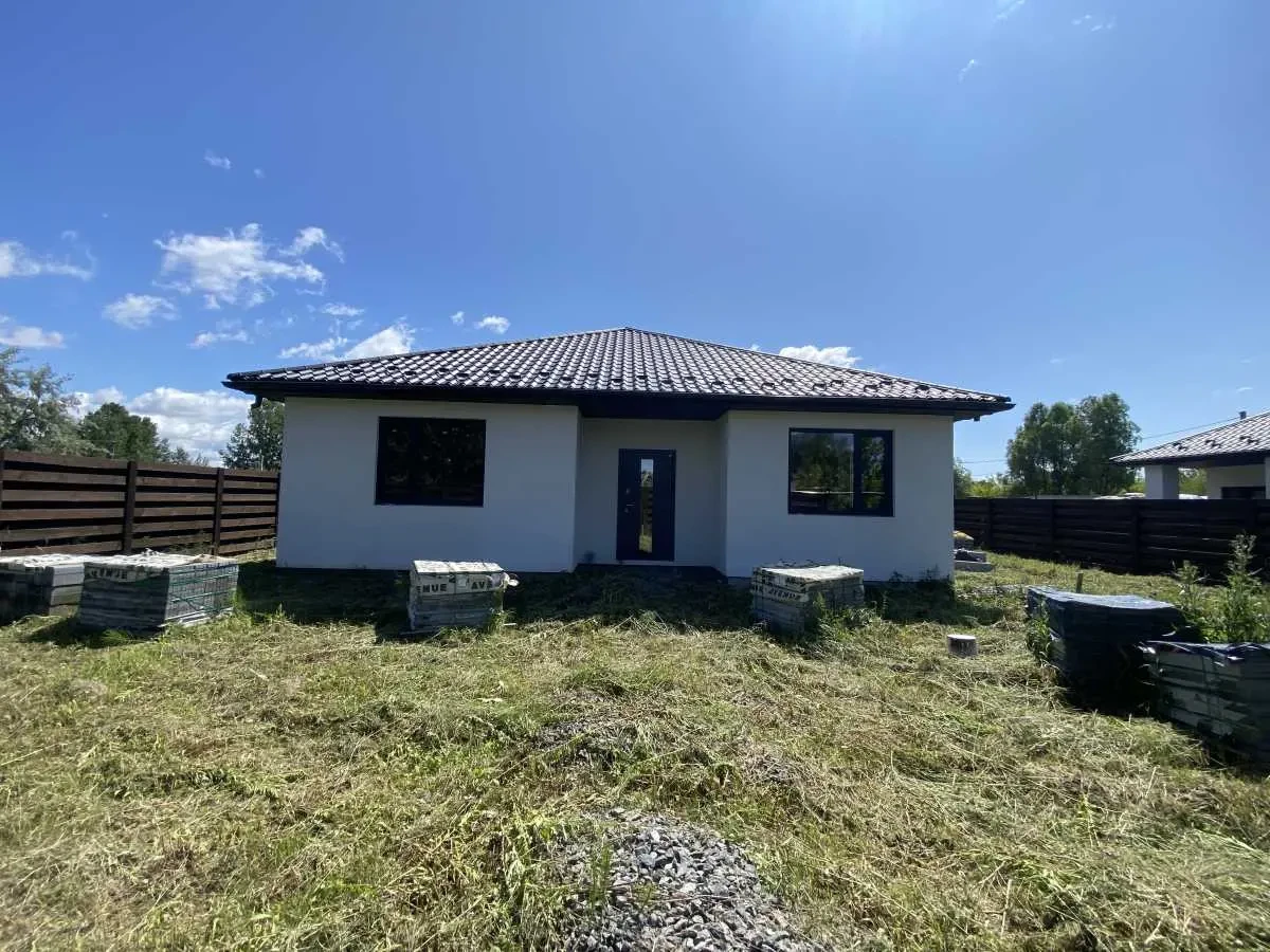 3-к будинок Бориспільський, Бориспіль, Приймаченко Марії 6