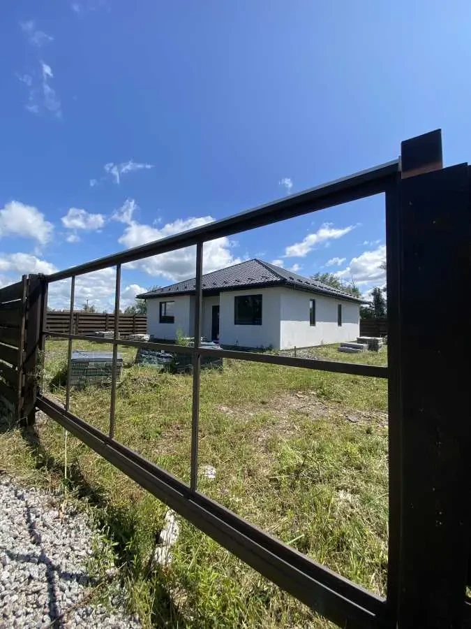 3-к будинок Бориспільський, Бориспіль, Приймаченко Марії 4