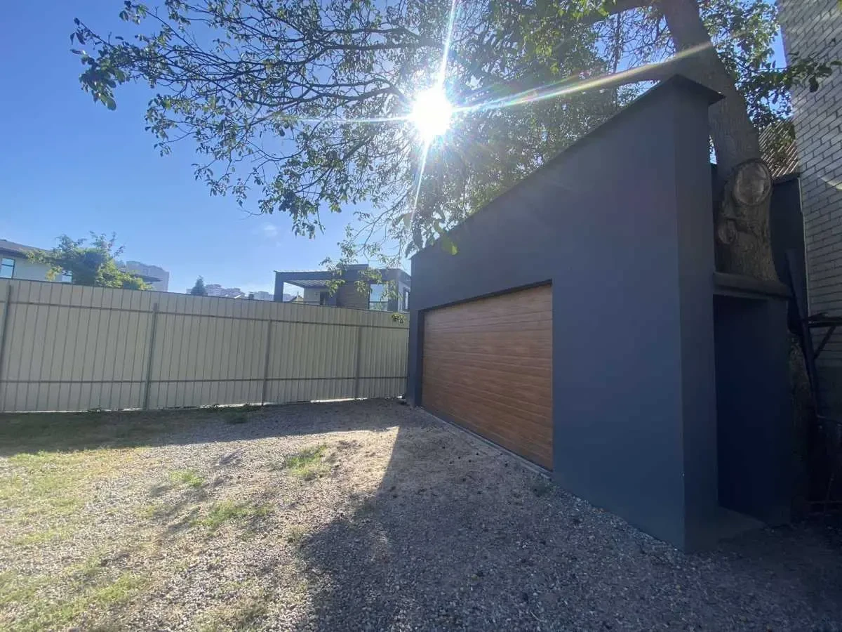 10-к будинок Київ, Дарницький, Завальна 4