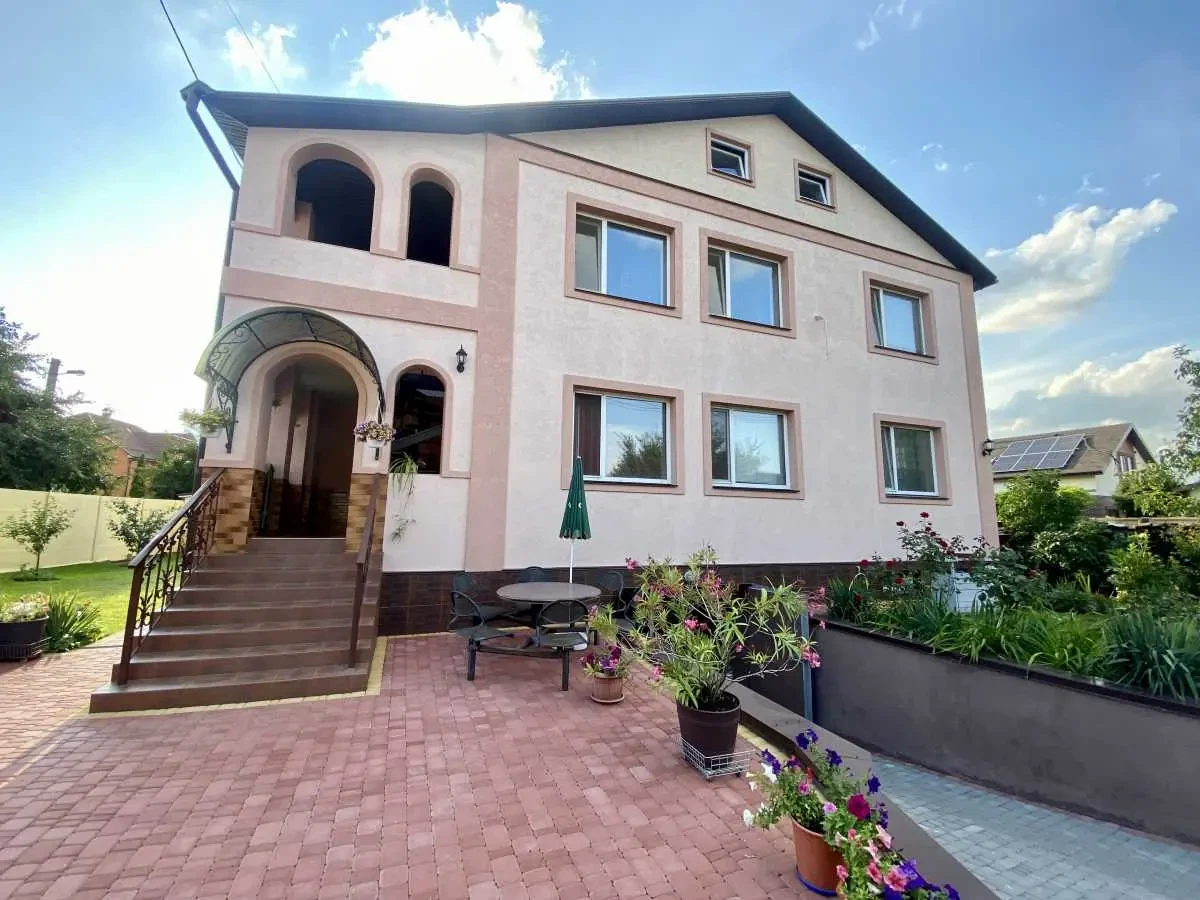 6-к будинок Бориспільський, Бориспіль, Братуся 2