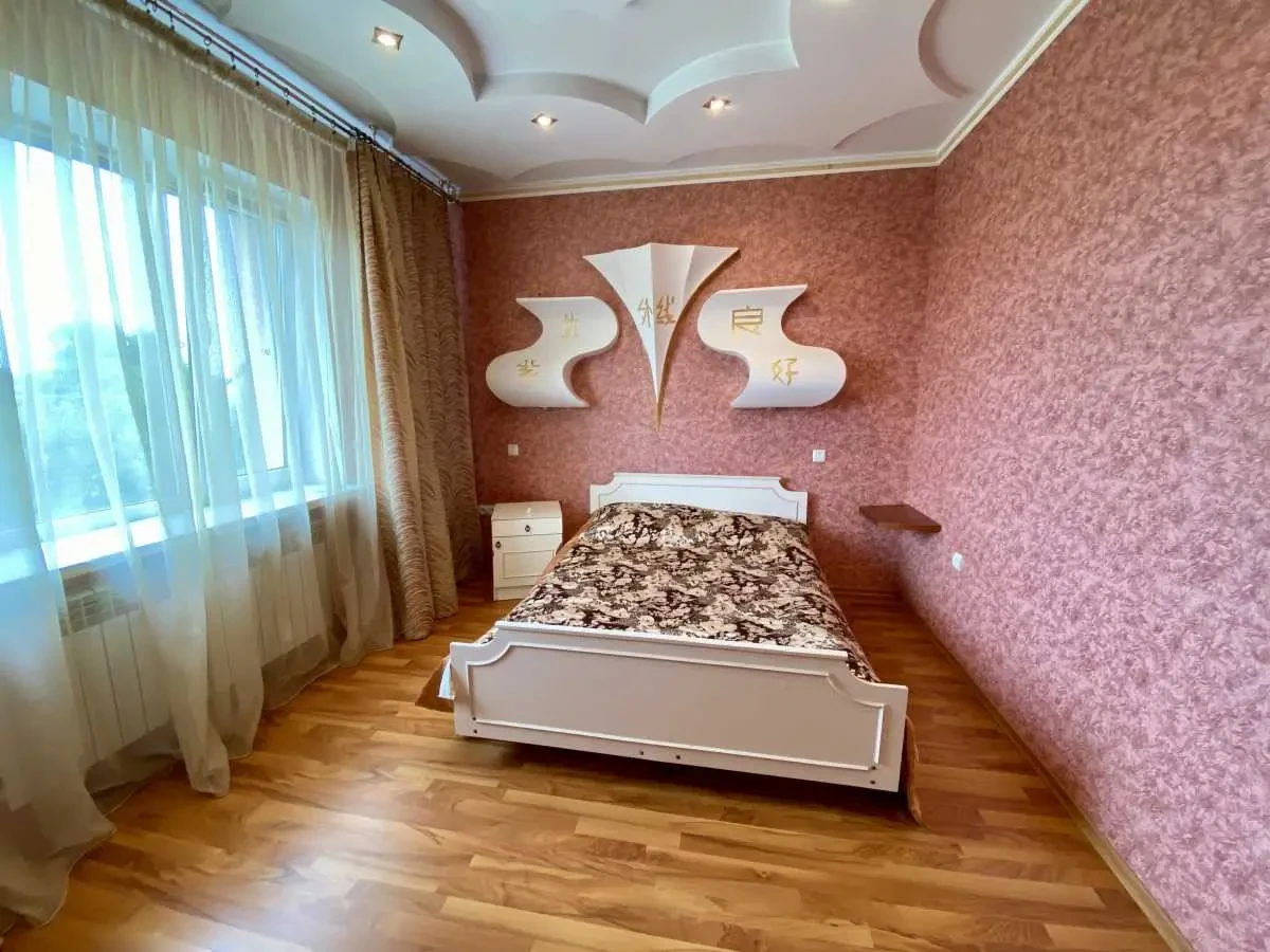 6-к будинок Бориспільський, Бориспіль, Братуся 22