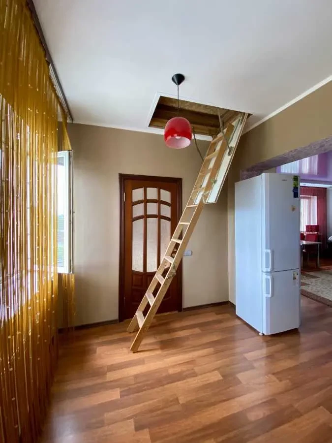 6-к будинок Бориспільський, Бориспіль, Братуся 11