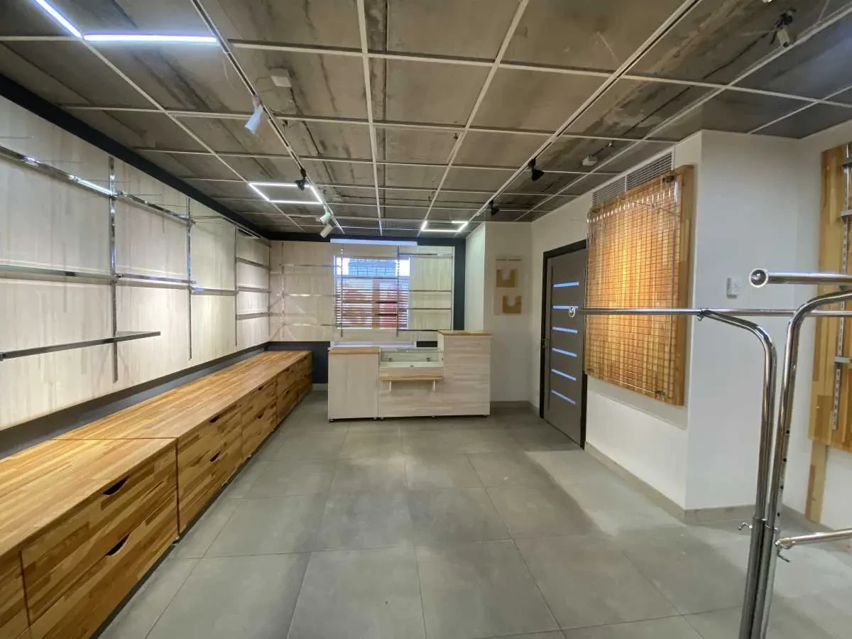 об’єкт сфери послуг Бориспільський, Бориспіль, Головатого 20 7