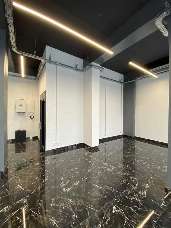 об’єкт сфери послуг Бориспільський, Бориспіль, Київський шлях 102 6