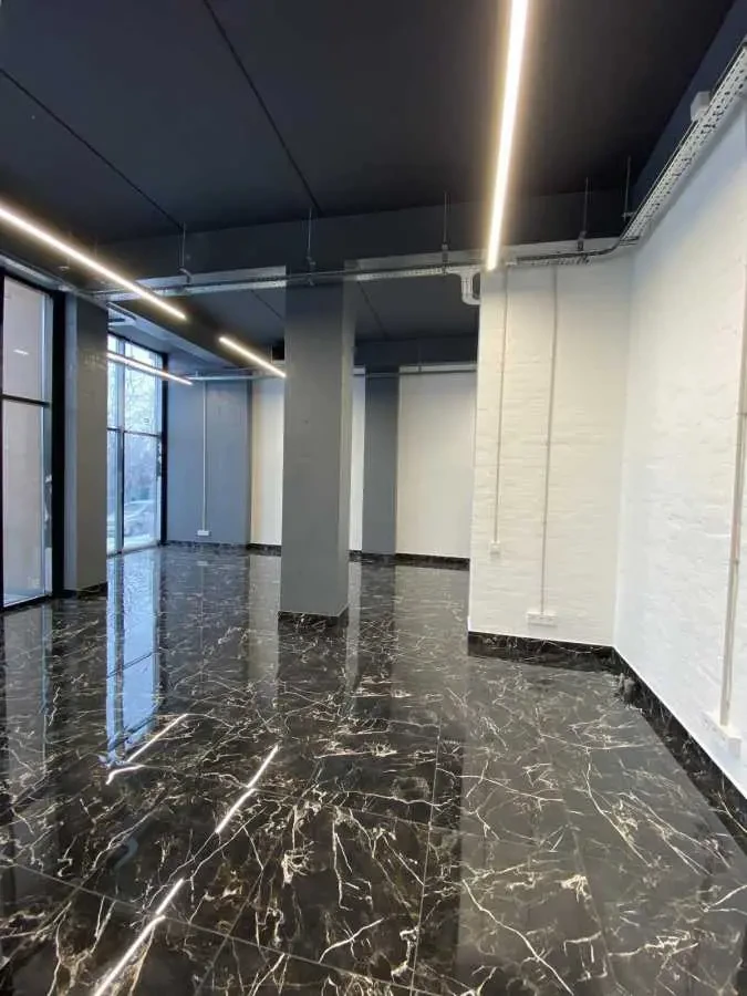 об’єкт сфери послуг Бориспільський, Бориспіль, Київський шлях 102 15