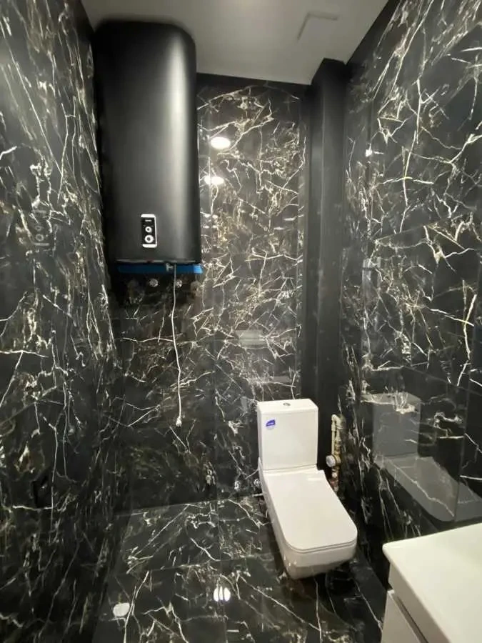 об’єкт сфери послуг Бориспільський, Бориспіль, Київський шлях 102 8