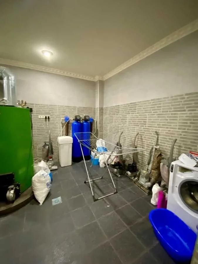 6-к будинок Бориспільський, Гнідин, Зарічна 9