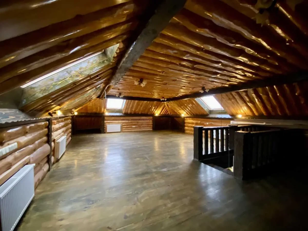 6-к будинок Бориспільський, Гнідин, Зарічна 19