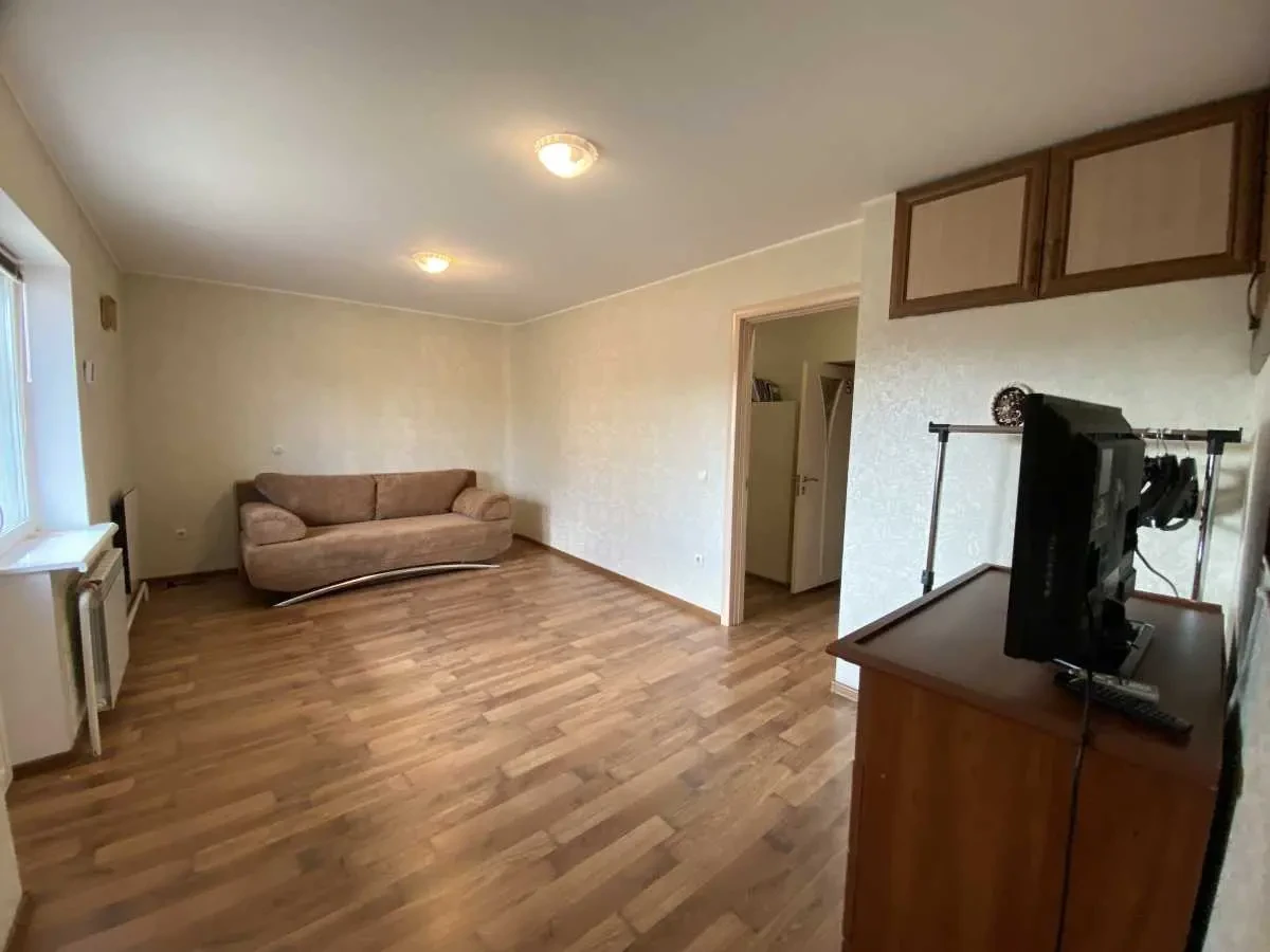 6-к будинок Бориспільський, Бориспіль, Садова 7