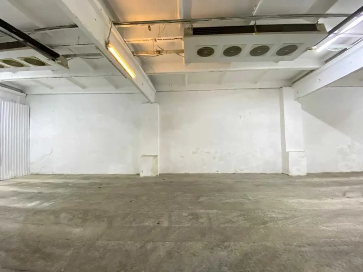 склади Бориспільський, Щасливе, вул. Центральна 3