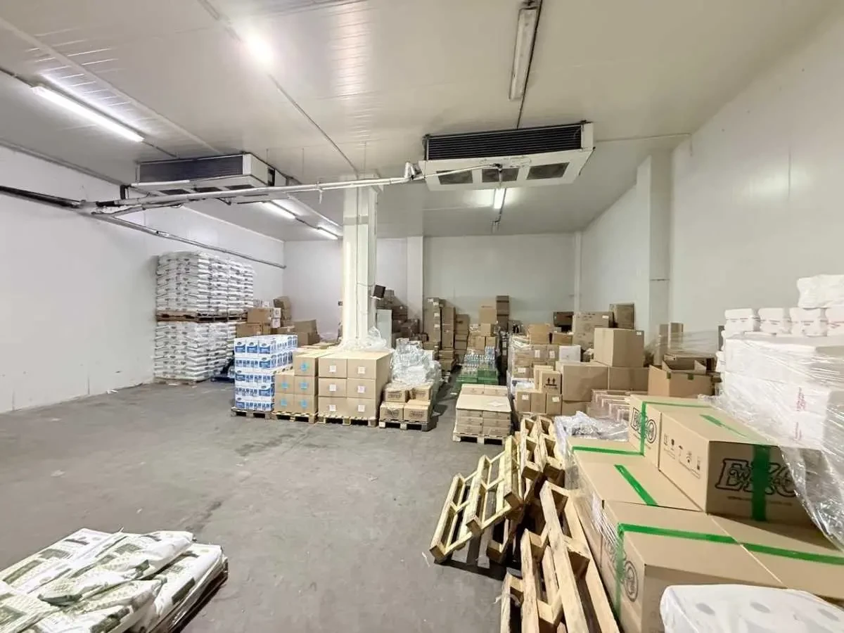 склади Бориспільський, Щасливе, вул. Центральна