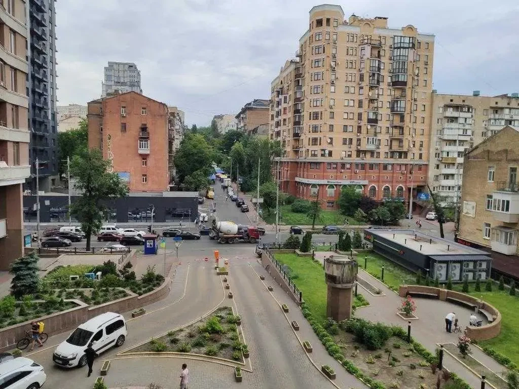 офісне приміщення Київ, Голосіївський, Жилянська 59 16