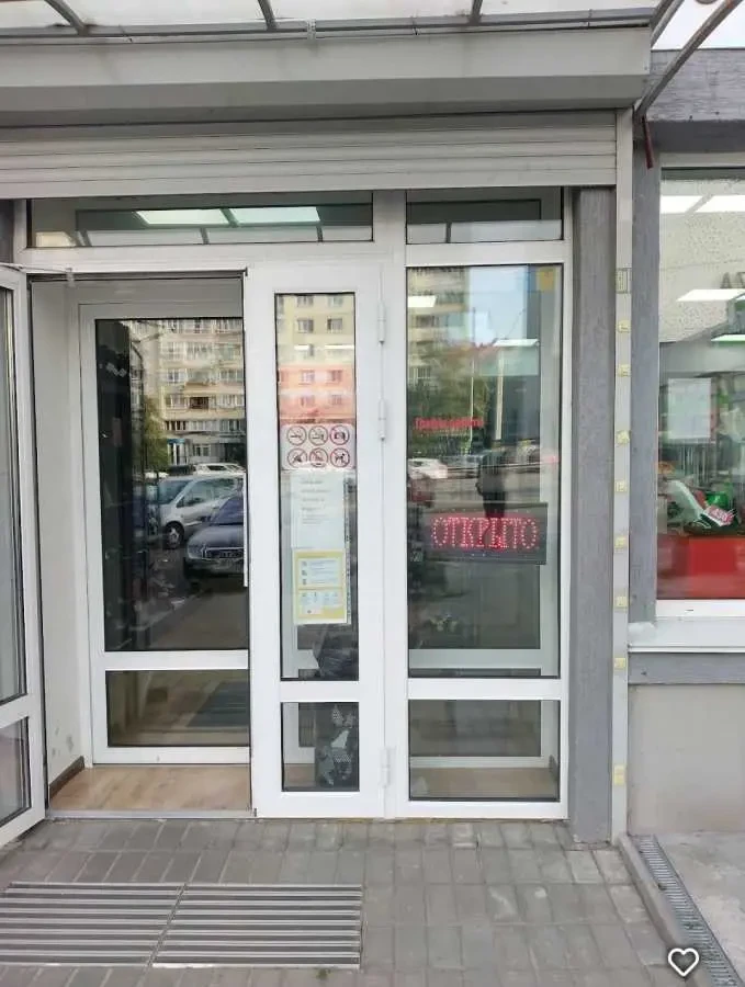 торгові площі Київ, Шевченківський, Берестейський 27А 4