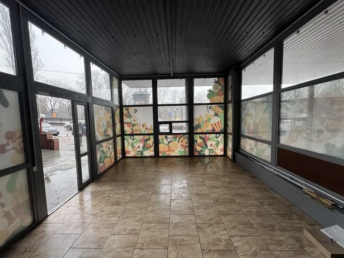 торгові площі Київ, Шевченківський, Тараса Шевченка 38 2