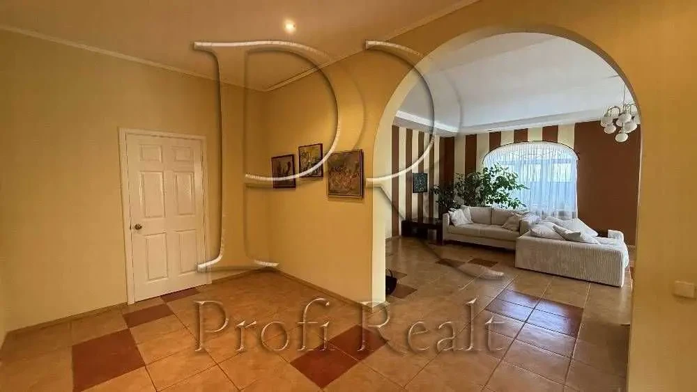 5-к будинок Бориспільський, Петропавлівське, Травнева вулиця 11