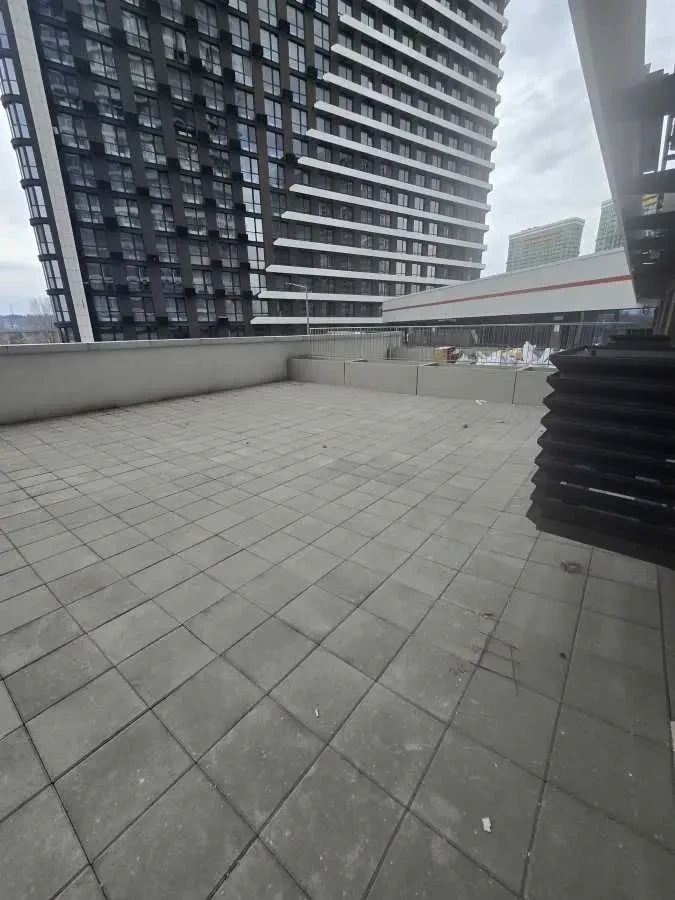 торгові площі Київ, Дарницький, Дніпровська 15Ж 2