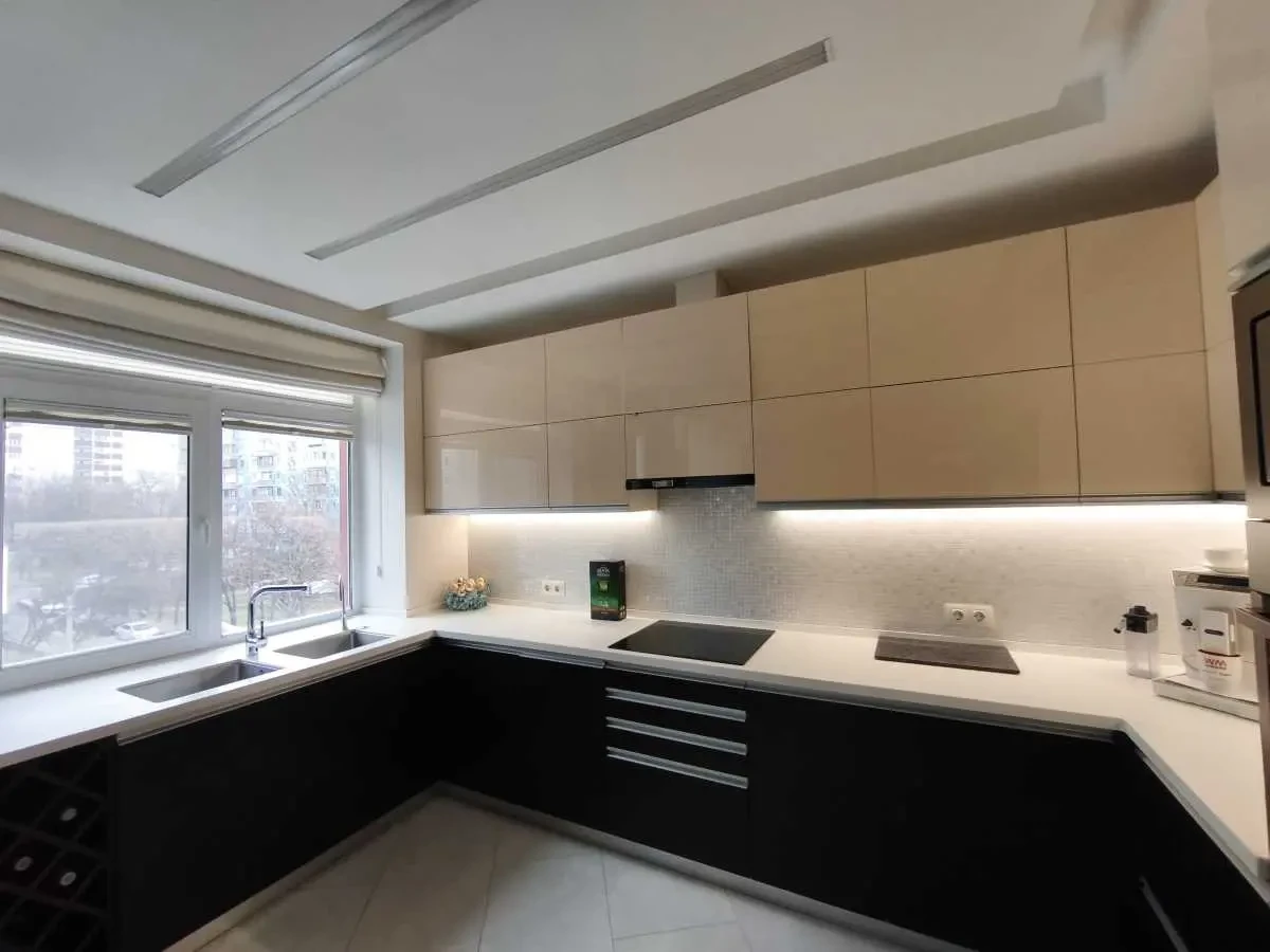 6-к квартира Дніпро, Індустріальний, Кобзаря 2