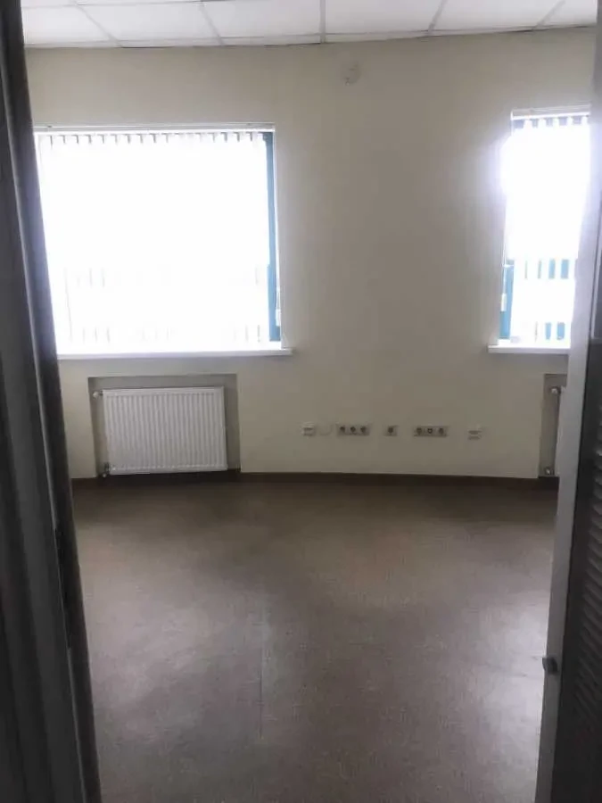 офісне приміщення Рівне, Петра Полтави 1а 8