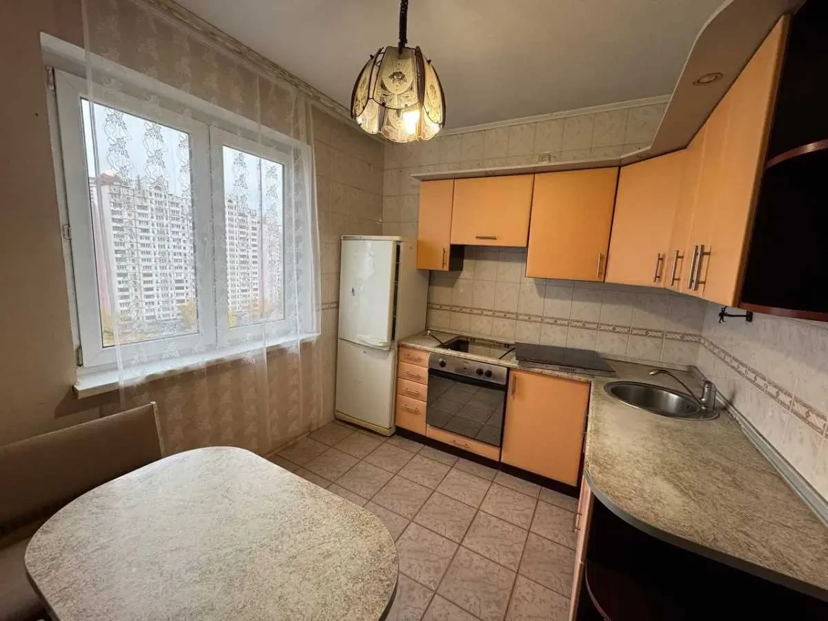 2-к квартира Київ, Дарницький, Анни Ахматової 14б