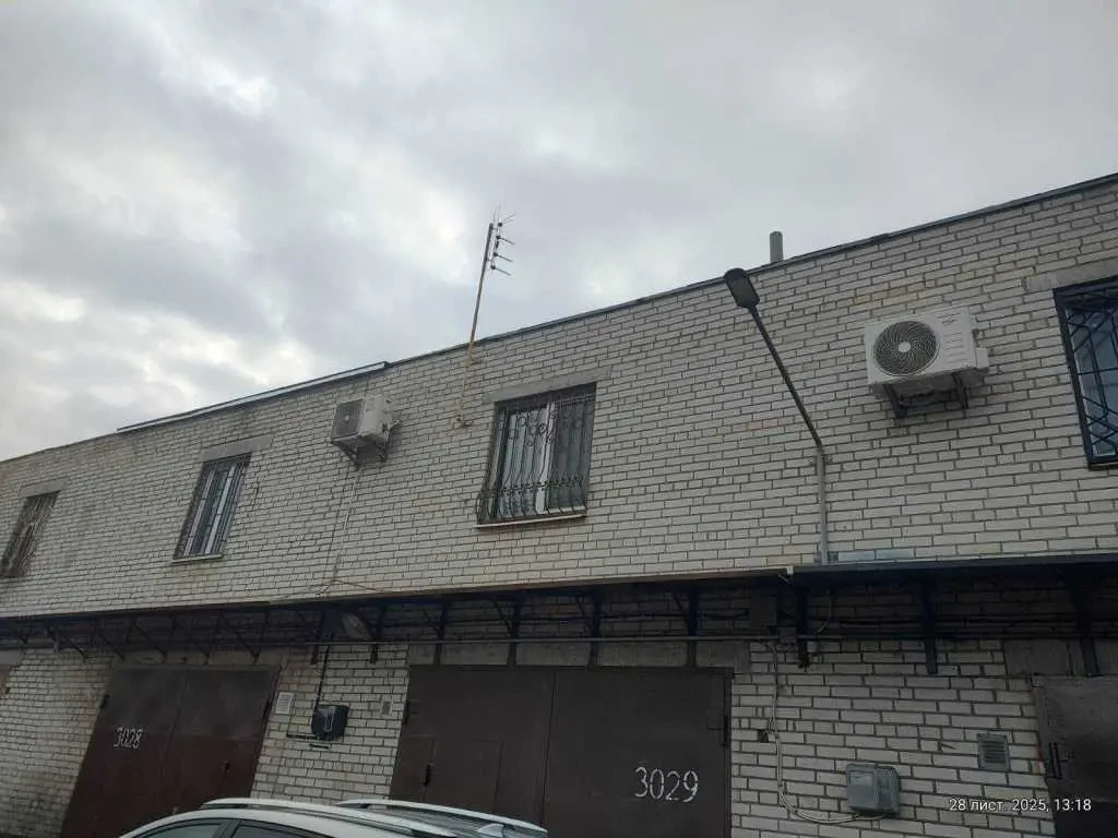 окремий гараж Київ, Деснянський, Радунська 3 9